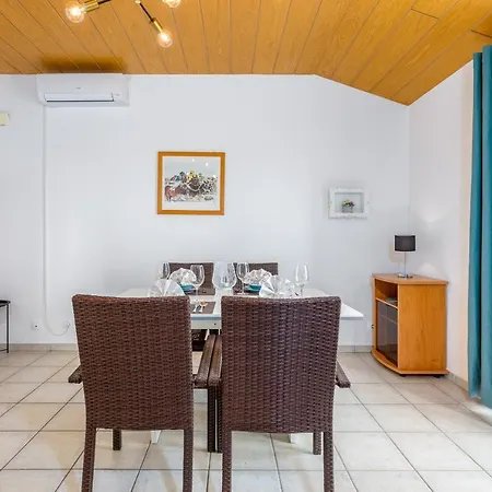 アパート Miki ヴィンクラン